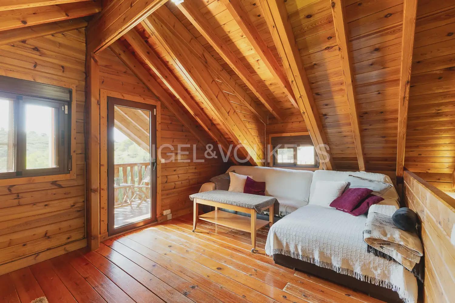 3 bedroom Finca/Country House for sale in Montserrat - € 375,000 (Ref: 9898109)