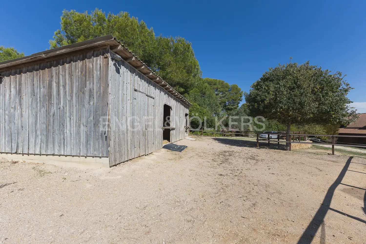 3 bedroom Finca/Country House for sale in Montserrat - € 375,000 (Ref: 9898109)