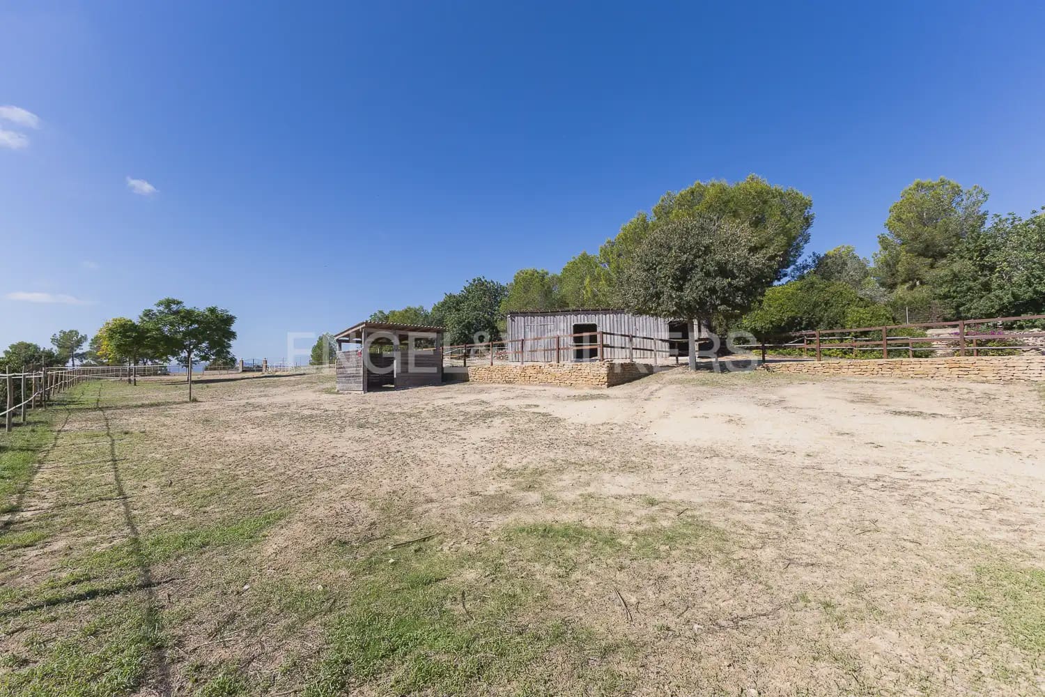 3 bedroom Finca/Country House for sale in Montserrat - € 375,000 (Ref: 9898109)