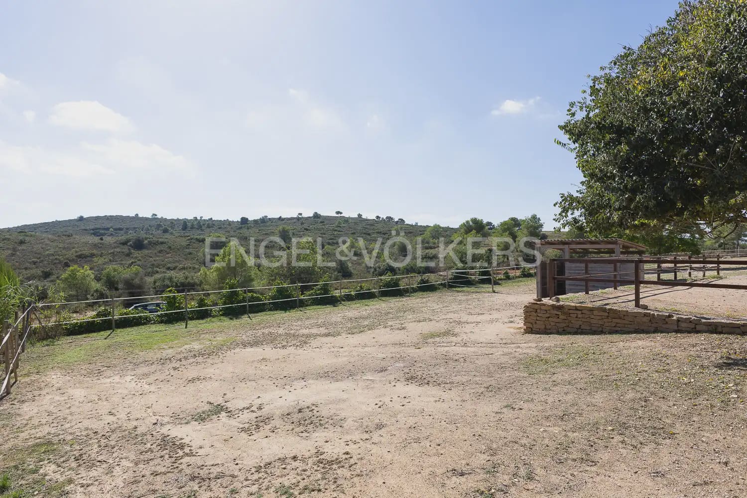 3 bedroom Finca/Country House for sale in Montserrat - € 375,000 (Ref: 9898109)