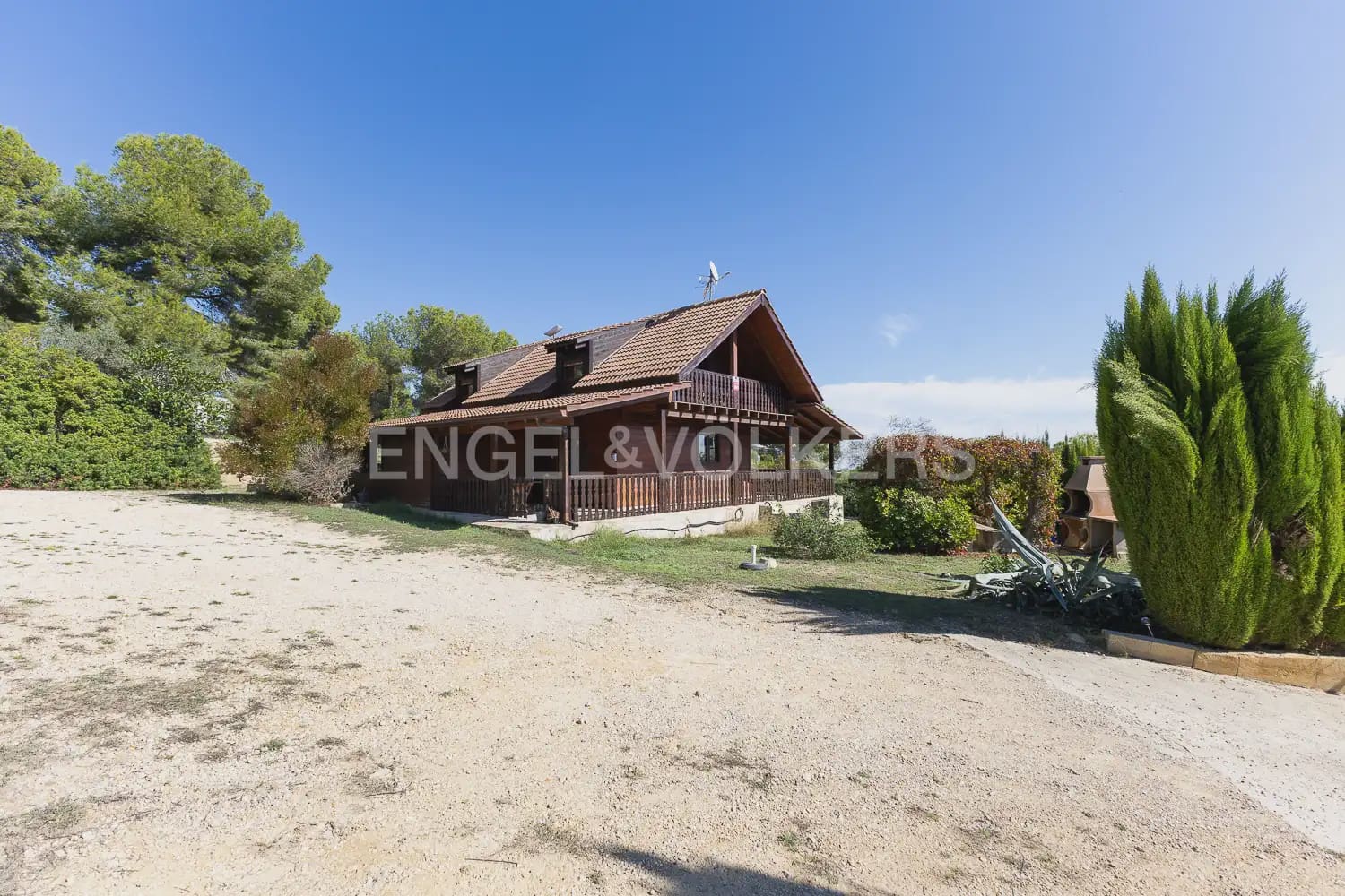 3 bedroom Finca/Country House for sale in Montserrat - € 375,000 (Ref: 9898109)