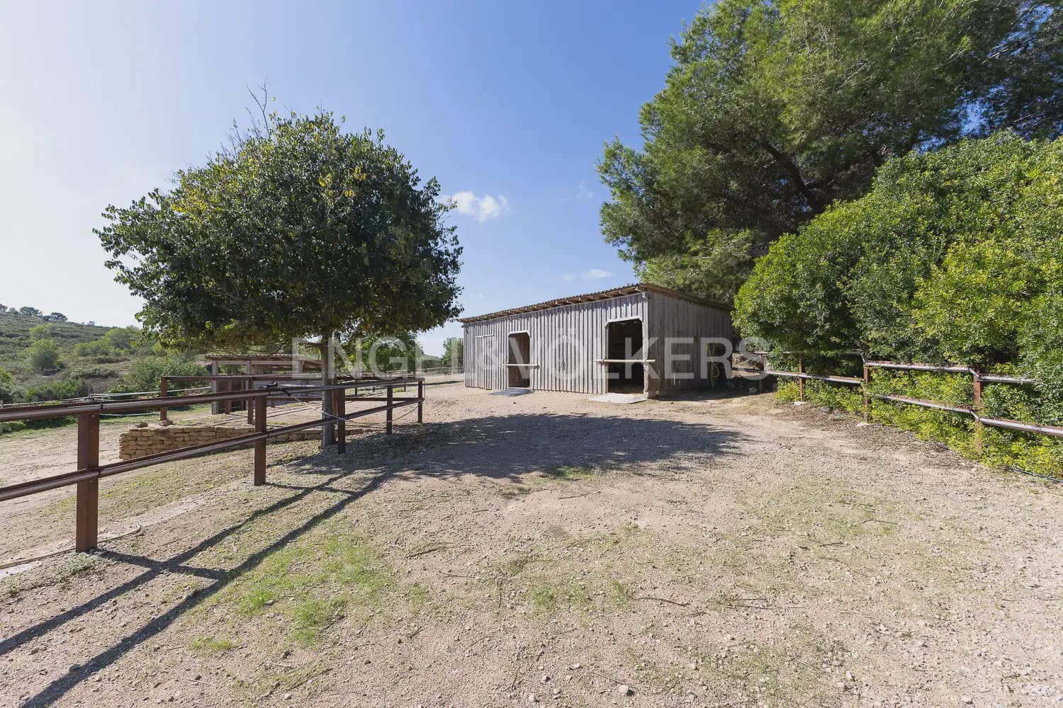 3 bedroom Finca/Country House for sale in Montserrat - € 375,000 (Ref: 9898109)