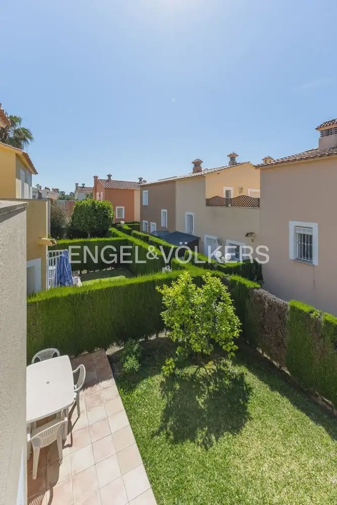 2 bedroom Terraced Villa for rent in Oliva with pool - € 1,500 (Ref: 9898110)