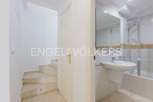 2 bedroom Terraced Villa for rent in Oliva Pueblo, Oliva with pool - € 1,500 (Ref: 9898110)