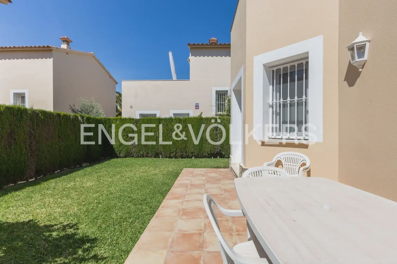 2 bedroom Terraced Villa for rent in Oliva with pool - € 1,500 (Ref: 9898110)