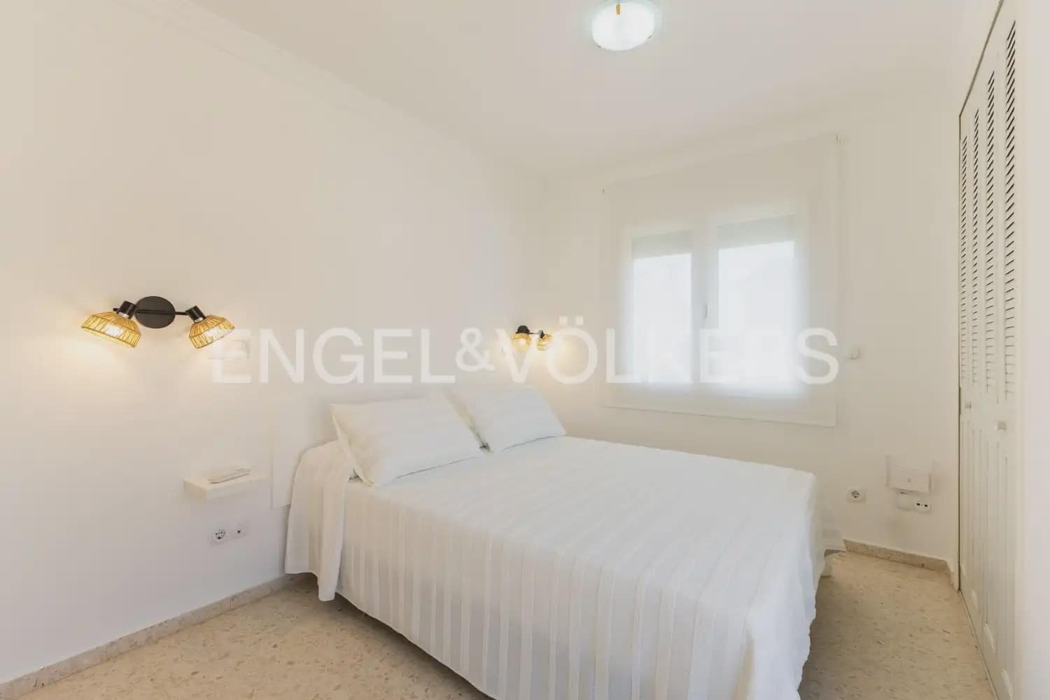 2 bedroom Terraced Villa for rent in Oliva with pool - € 1,500 (Ref: 9898110)