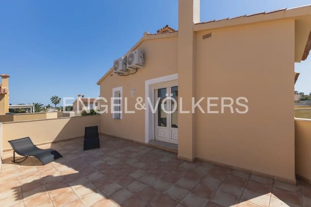 2 bedroom Terraced Villa for rent in Oliva Pueblo, Oliva with pool - € 1,500 (Ref: 9898110)