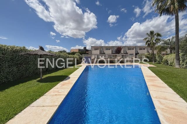 Villa/Maison Mitoyenne de 3 chambres à louer à Bétera avec piscine garage - 2 300 € (Ref: 9898111)
