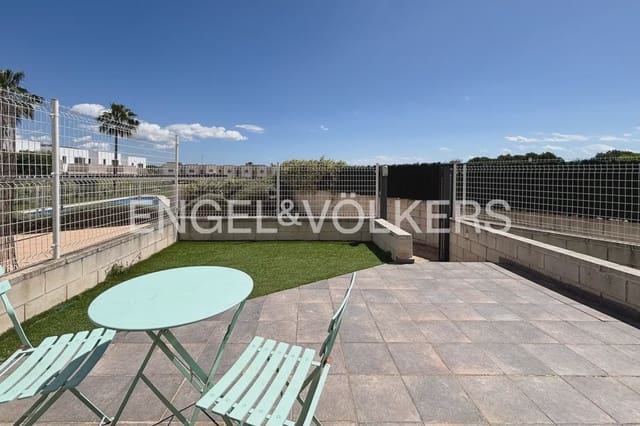 Villa/Maison Mitoyenne de 3 chambres à louer à Bétera avec piscine garage - 2 300 € (Ref: 9898111)