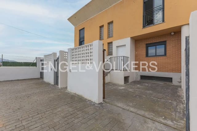 3 Zimmer Reihenhaus zu verkaufen in Els Poblets mit Pool Garage - 280.000 € (Ref: 9898112)