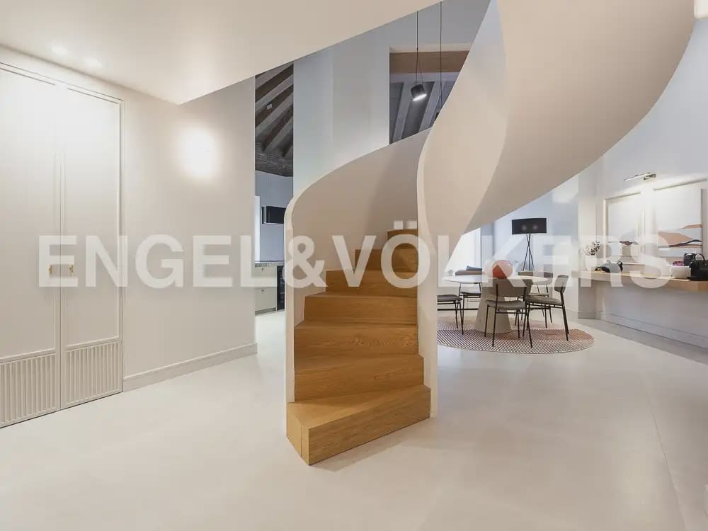 4 slaapkamer Penthouse te huur in Valencia stad - € 10.000 (Ref: 9898113)
