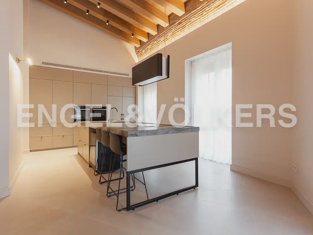 4 slaapkamer Penthouse te huur in Valencia stad - € 10.000 (Ref: 9898113)