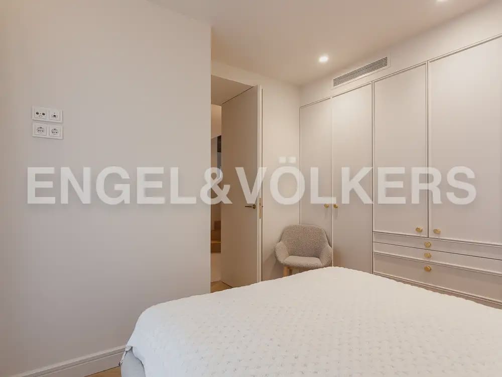 4 slaapkamer Penthouse te huur in Valencia stad - € 10.000 (Ref: 9898113)