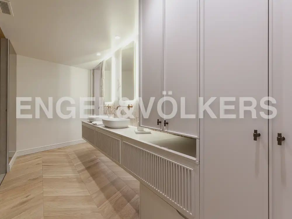 4 slaapkamer Penthouse te huur in Valencia stad - € 10.000 (Ref: 9898113)