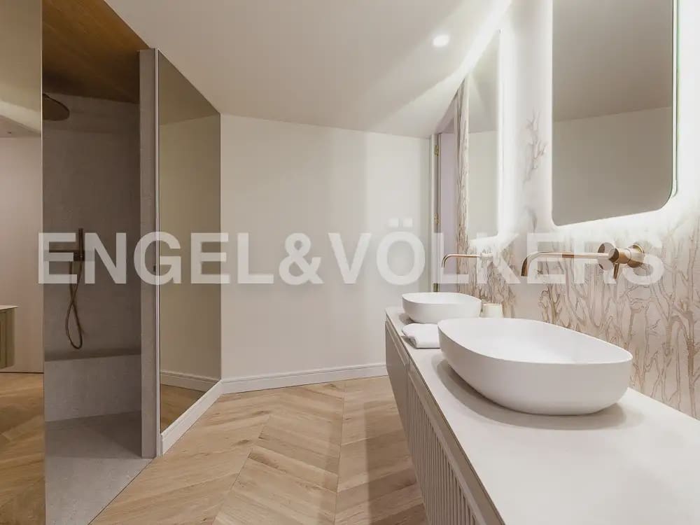 4 slaapkamer Penthouse te huur in Valencia stad - € 10.000 (Ref: 9898113)