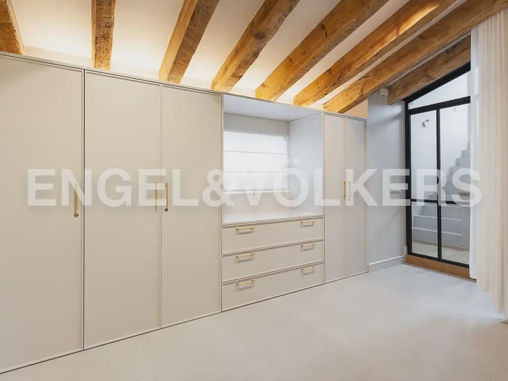 4 slaapkamer Penthouse te huur in Valencia stad - € 10.000 (Ref: 9898113)