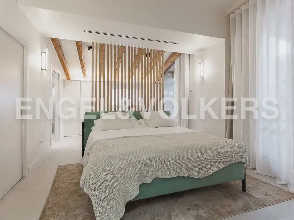 4 slaapkamer Penthouse te huur in Valencia stad - € 10.000 (Ref: 9898113)