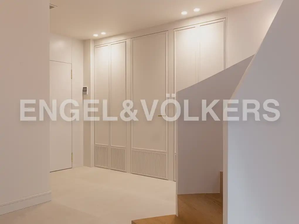 4 slaapkamer Penthouse te huur in Valencia stad - € 10.000 (Ref: 9898113)