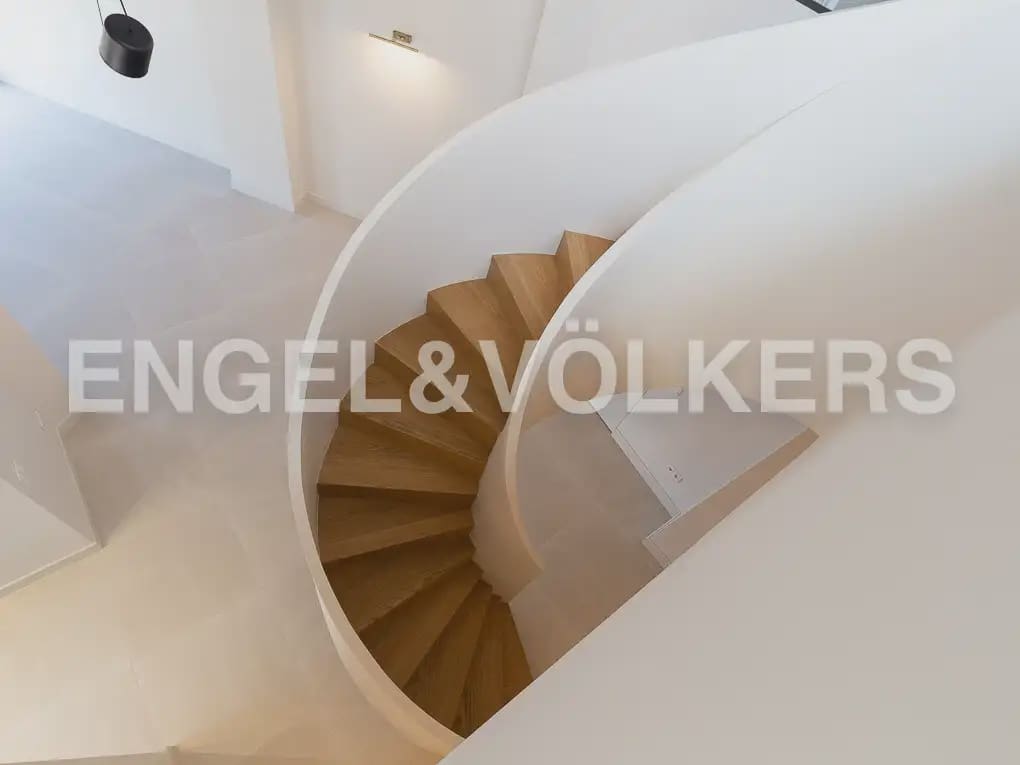4 slaapkamer Penthouse te huur in Valencia stad - € 10.000 (Ref: 9898113)