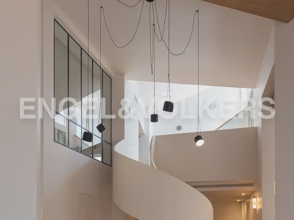 4 slaapkamer Penthouse te huur in Valencia stad - € 10.000 (Ref: 9898113)