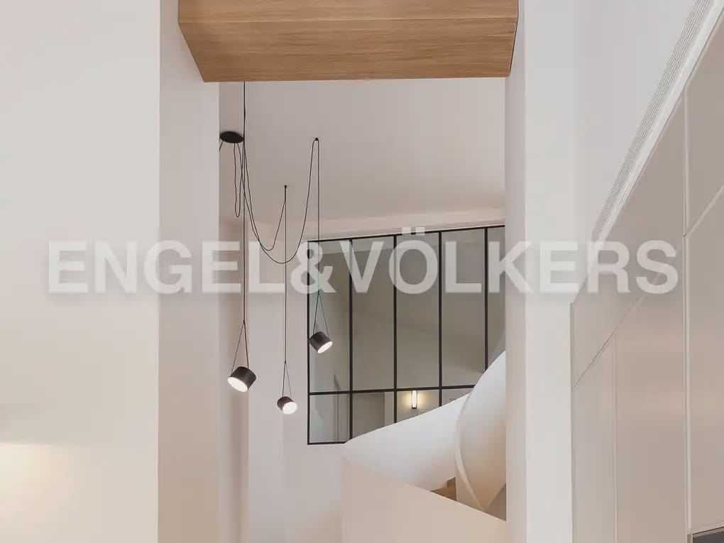 4 slaapkamer Penthouse te huur in Valencia stad - € 10.000 (Ref: 9898113)