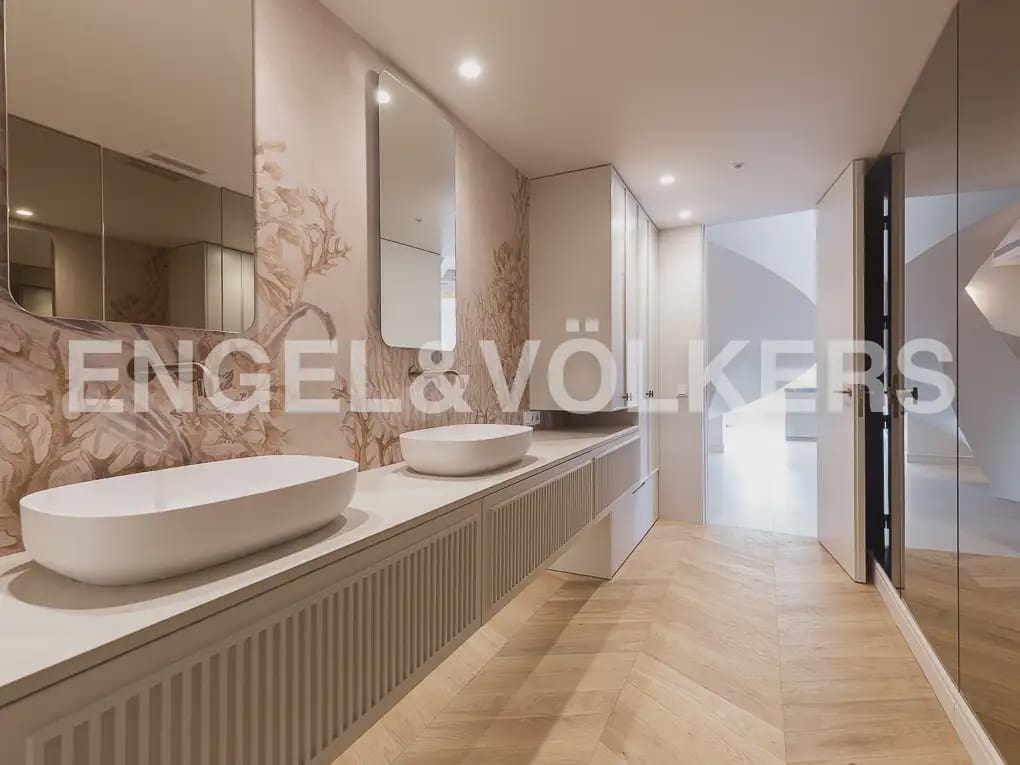 4 slaapkamer Penthouse te huur in Valencia stad - € 10.000 (Ref: 9898113)