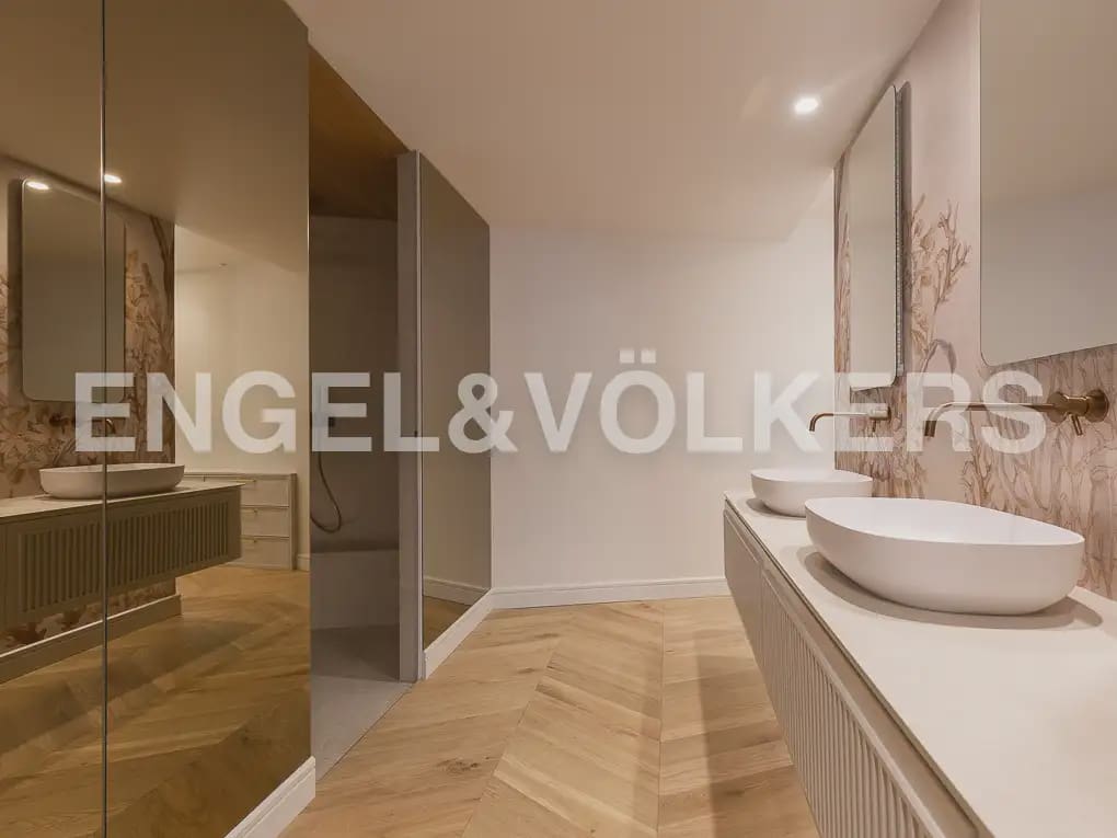 4 slaapkamer Penthouse te huur in Valencia stad - € 10.000 (Ref: 9898113)