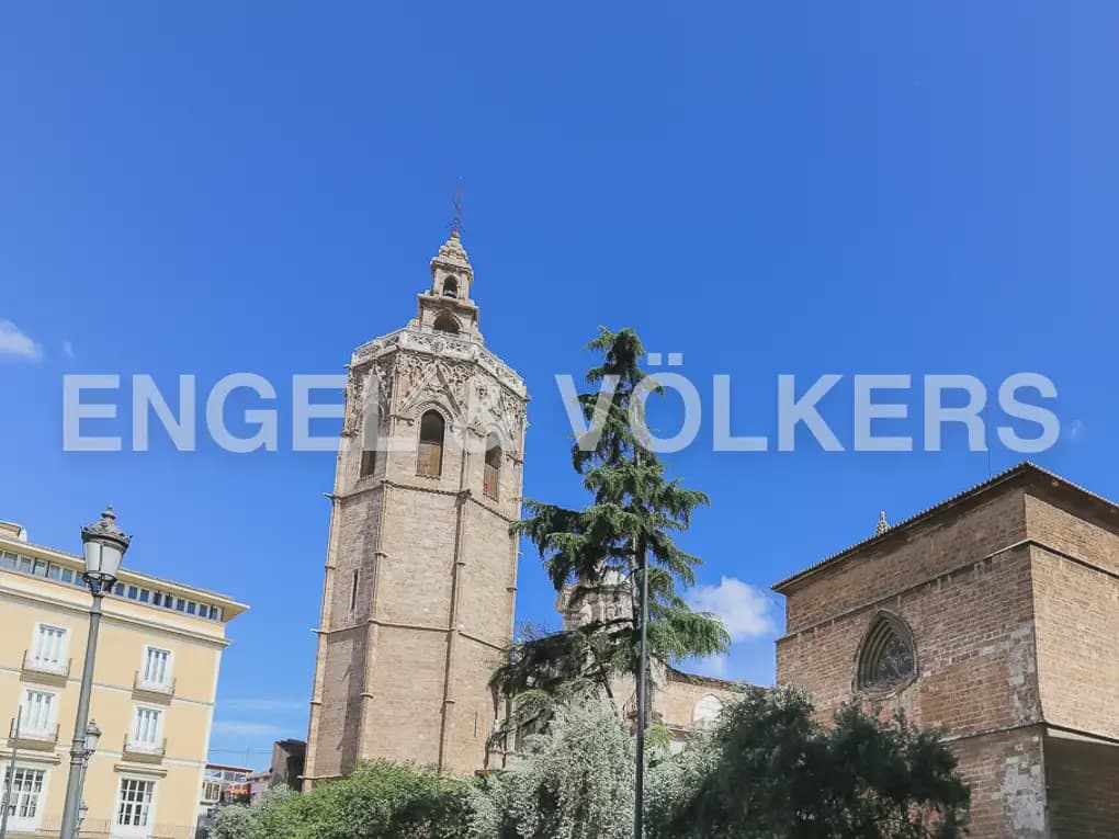 4 slaapkamer Penthouse te huur in Valencia stad - € 10.000 (Ref: 9898113)
