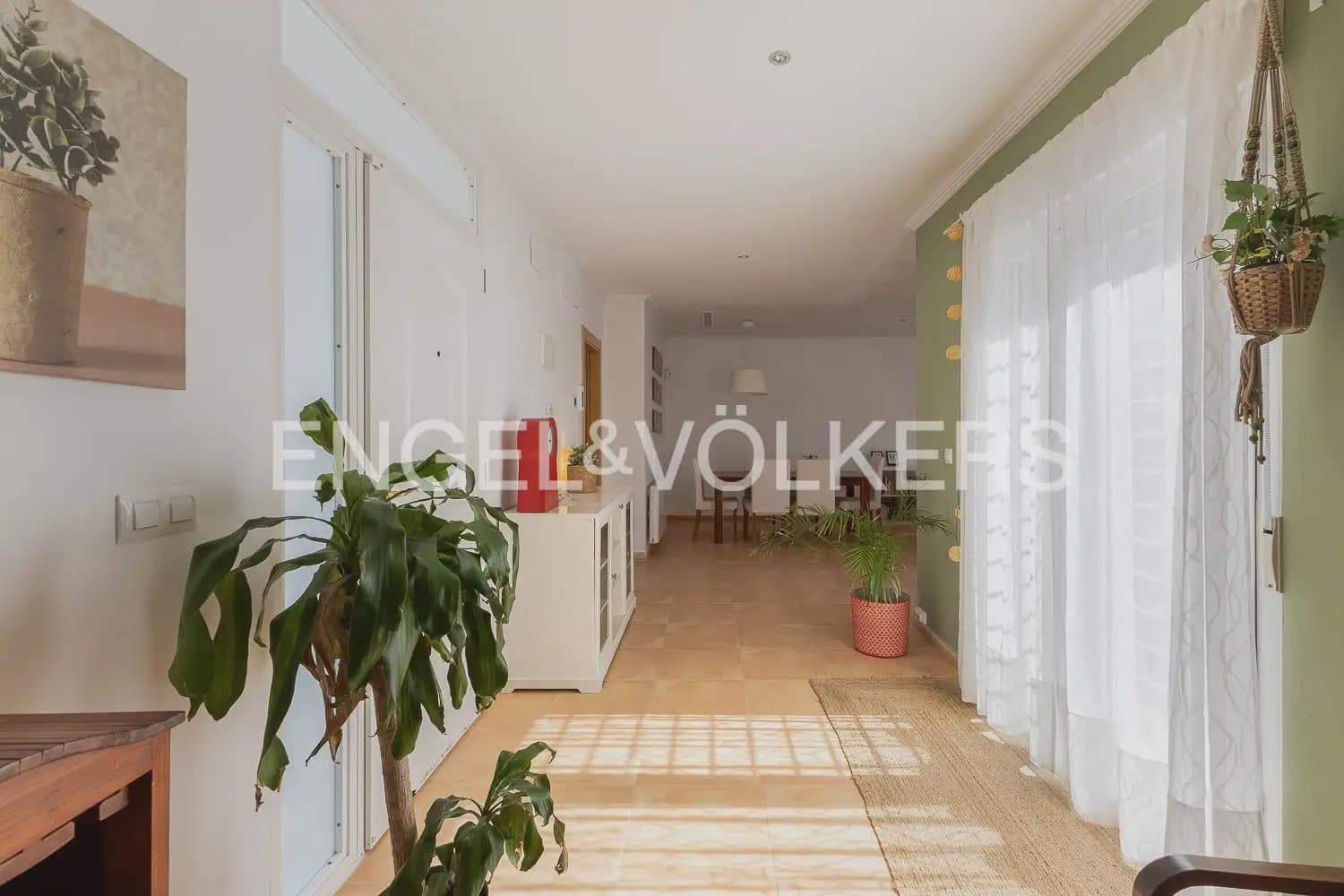 3 bedroom Villa for rent in Olocau with pool garage - € 1,850 (Ref: 9898114)