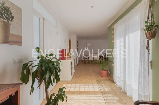 3 bedroom Villa for rent in Olocau with pool garage - € 1,850 (Ref: 9898114)