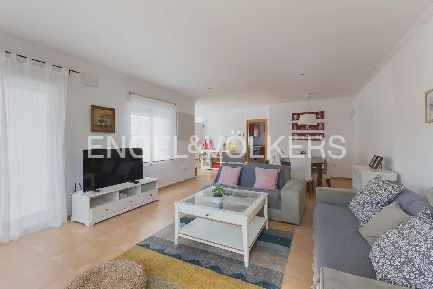 3 bedroom Villa for rent in Olocau with pool garage - € 1,850 (Ref: 9898114)