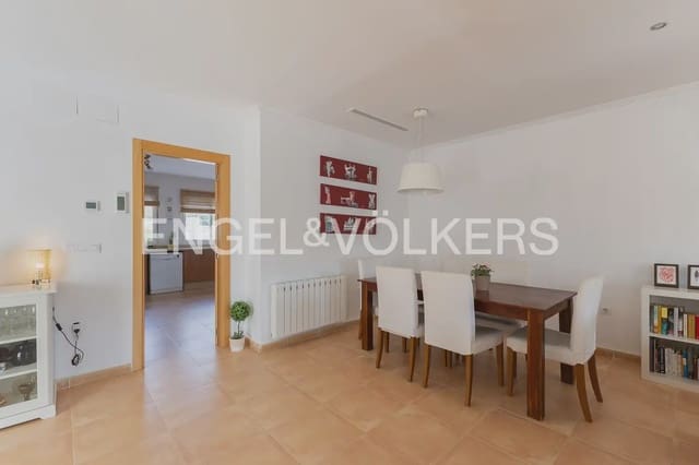 3 bedroom Villa for rent in Olocau with pool garage - € 1,850 (Ref: 9898114)