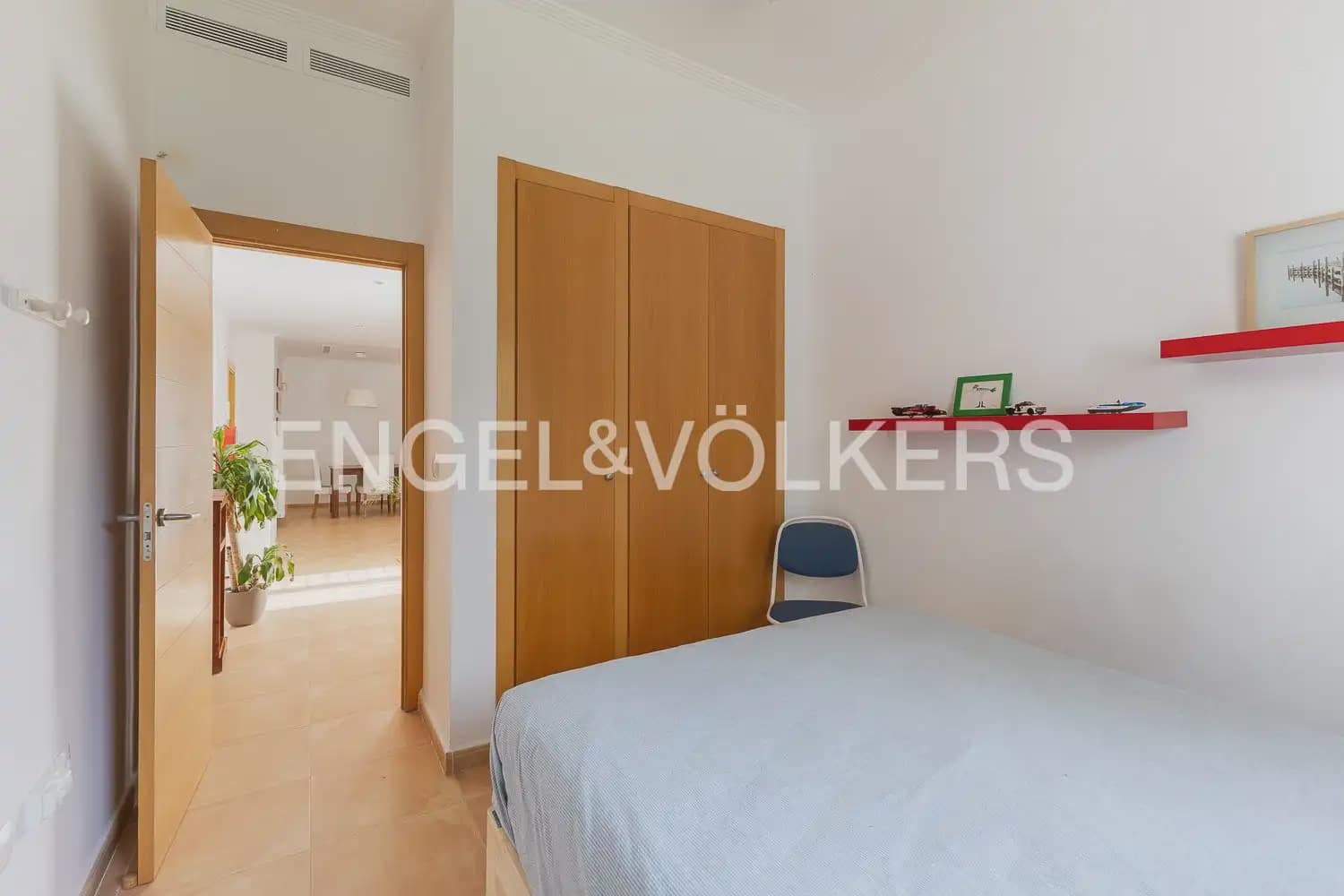 3 bedroom Villa for rent in Olocau with pool garage - € 1,850 (Ref: 9898114)