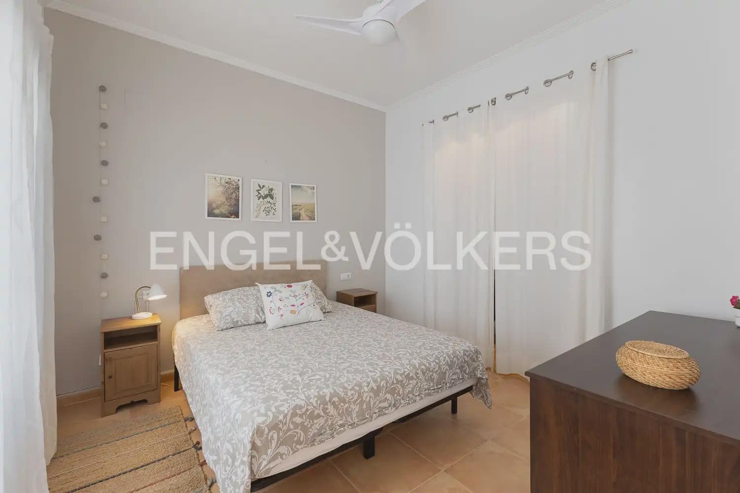 3 bedroom Villa for rent in Olocau with pool garage - € 1,850 (Ref: 9898114)