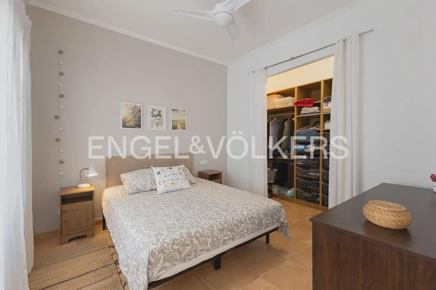3 bedroom Villa for rent in Olocau with pool garage - € 1,850 (Ref: 9898114)