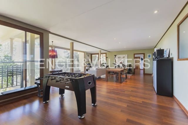 5 sovrum Villa till salu i Chiva med garage - 720 000 € (Ref: 9898115)