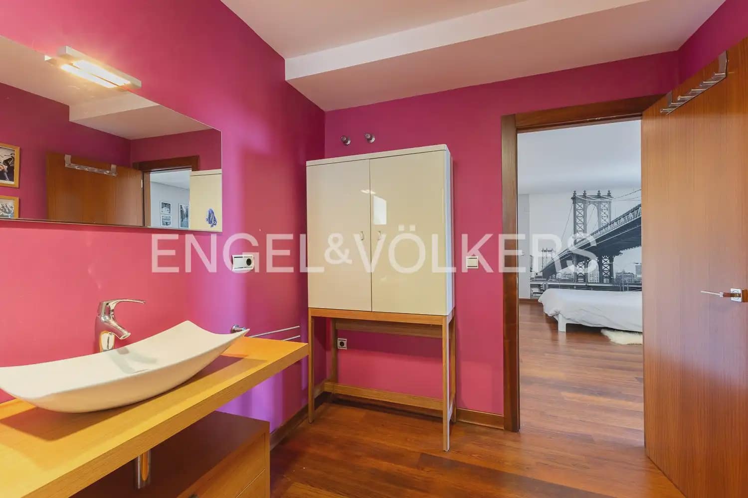 5 soveværelse Villa til salg i Chiva med garage - € 720.000 (Ref: 9898115)