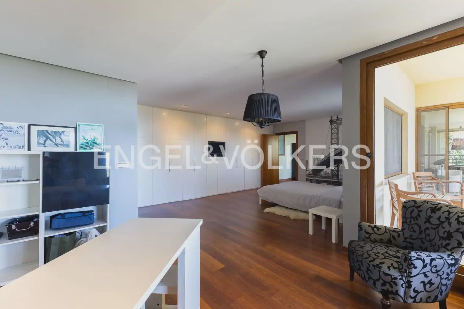 5 soveværelse Villa til salg i Chiva med garage - € 720.000 (Ref: 9898115)