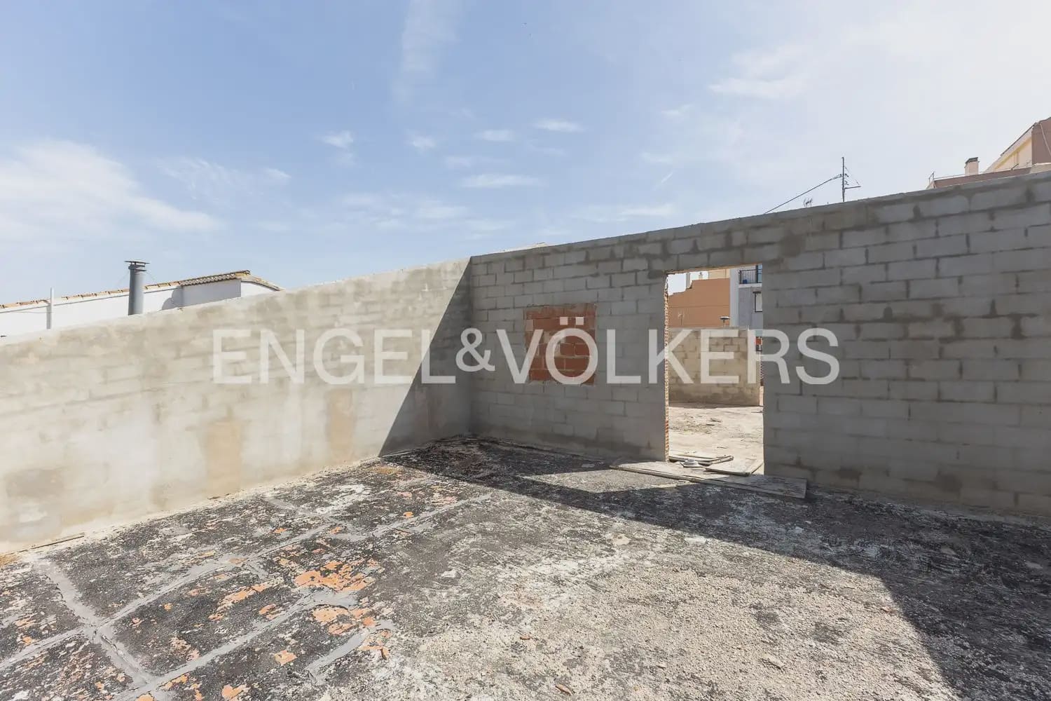 5 soverom Hus til salgs i Valencia by med svømmebasseng garasje - € 530 000 (Ref: 9898116)