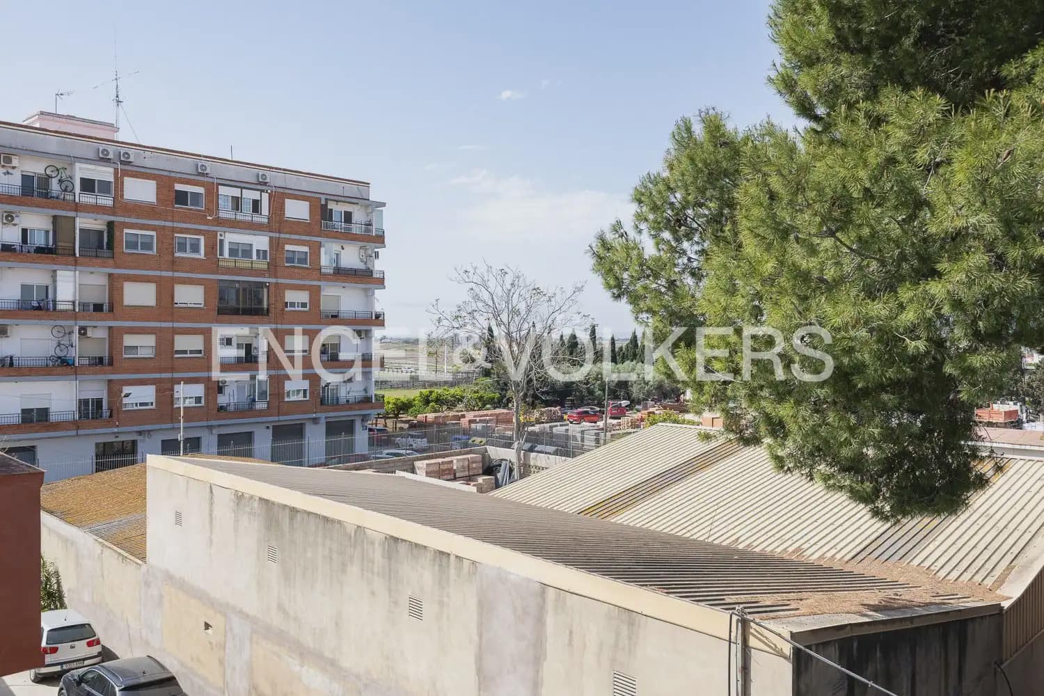 5 soverom Hus til salgs i Valencia by med svømmebasseng garasje - € 530 000 (Ref: 9898116)