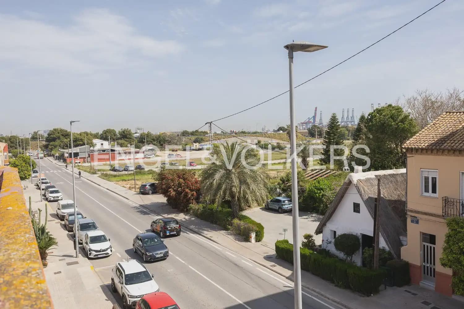 5 soverom Hus til salgs i Valencia by med svømmebasseng garasje - € 530 000 (Ref: 9898116)