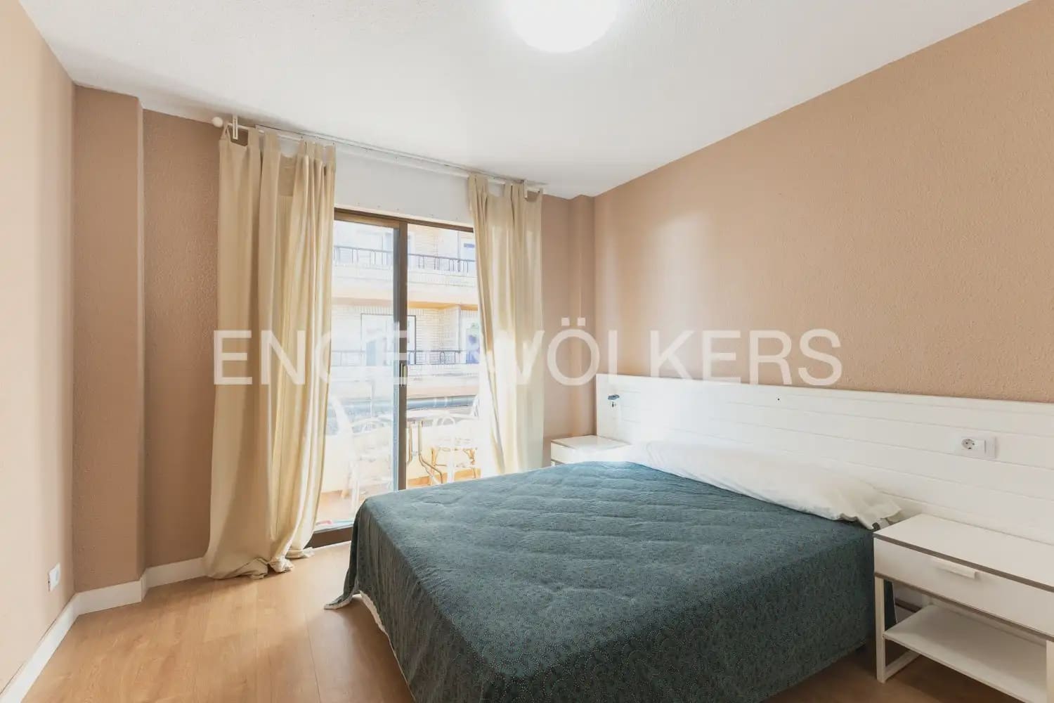 3 Zimmer Gewerbe zu verkaufen in Oropesa  - 1.400.000 € (Ref: 9898117)