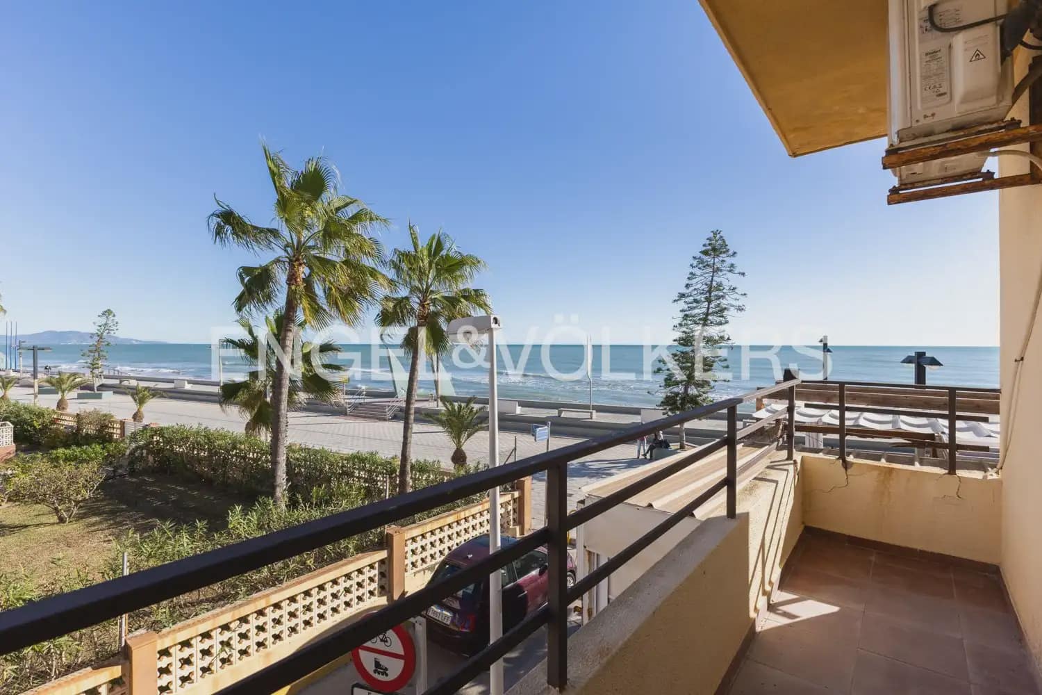 3 Zimmer Gewerbe zu verkaufen in Oropesa  - 1.400.000 € (Ref: 9898117)