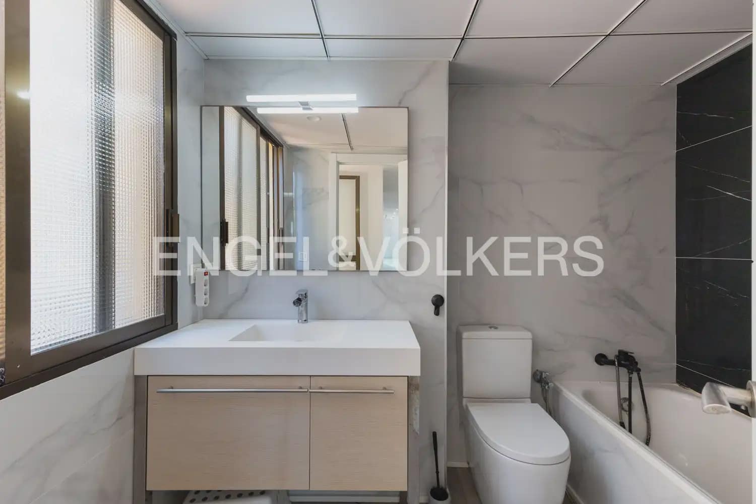 3 Zimmer Gewerbe zu verkaufen in Oropesa  - 1.400.000 € (Ref: 9898117)