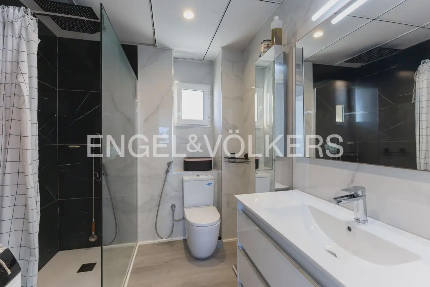 3 Zimmer Gewerbe zu verkaufen in Oropesa  - 1.400.000 € (Ref: 9898117)