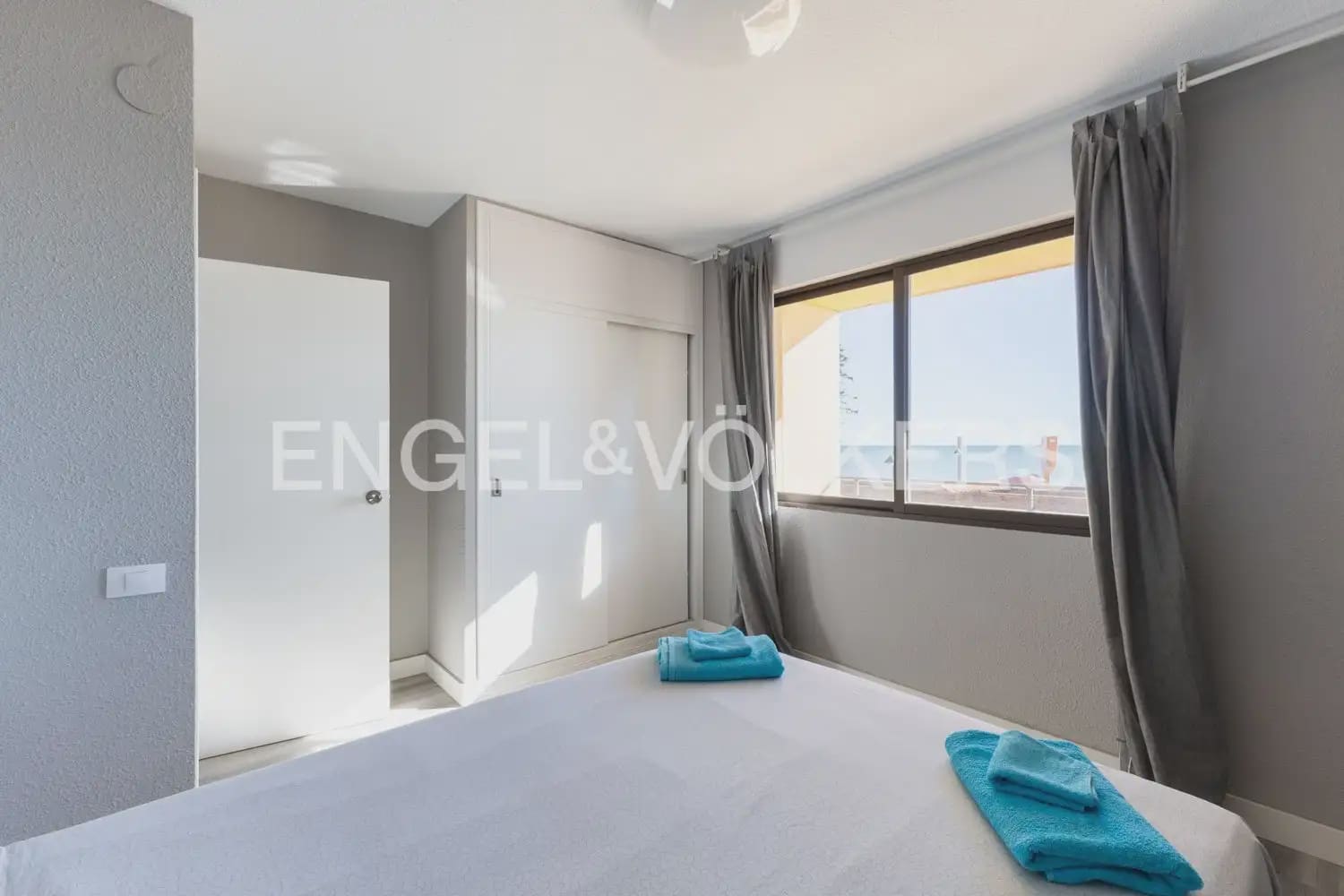 3 Zimmer Gewerbe zu verkaufen in Oropesa  - 1.400.000 € (Ref: 9898117)