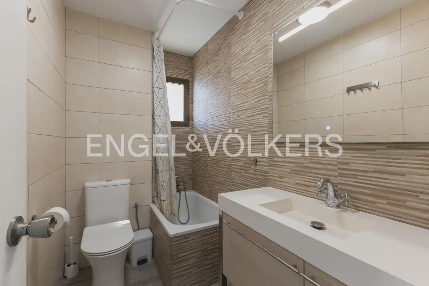 3 Zimmer Gewerbe zu verkaufen in Oropesa  - 1.400.000 € (Ref: 9898117)