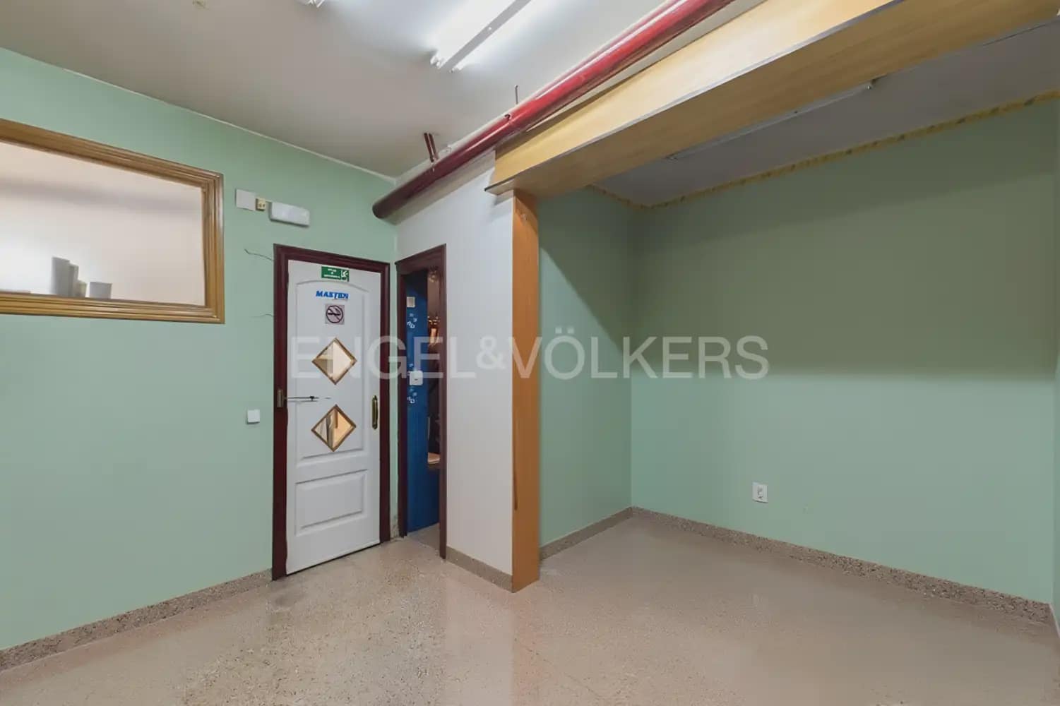 5 bedroom Townhouse for sale in Paterna with garage - € 520,000 (Ref: 9898119)