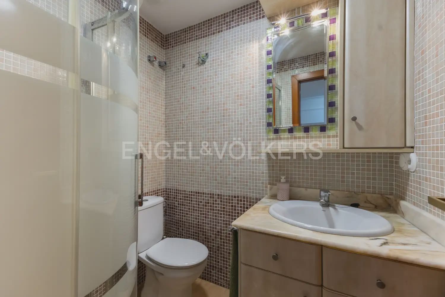 5 bedroom Townhouse for sale in Paterna with garage - € 520,000 (Ref: 9898119)