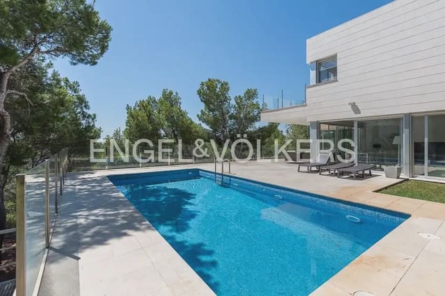 5 soveværelse Villa til leje i Chiva med swimmingpool garage - € 4.500 (Ref: 9898120)